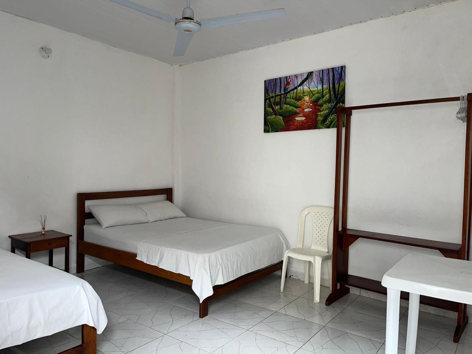 Hotel Heliconias Leticia Buitenkant foto