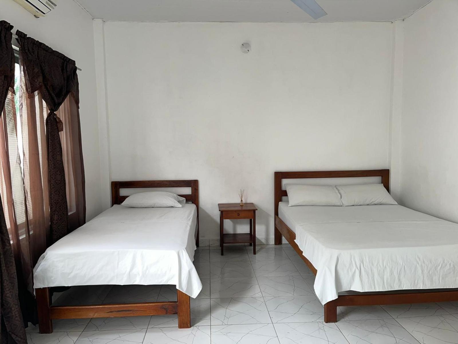 Hotel Heliconias Leticia Buitenkant foto