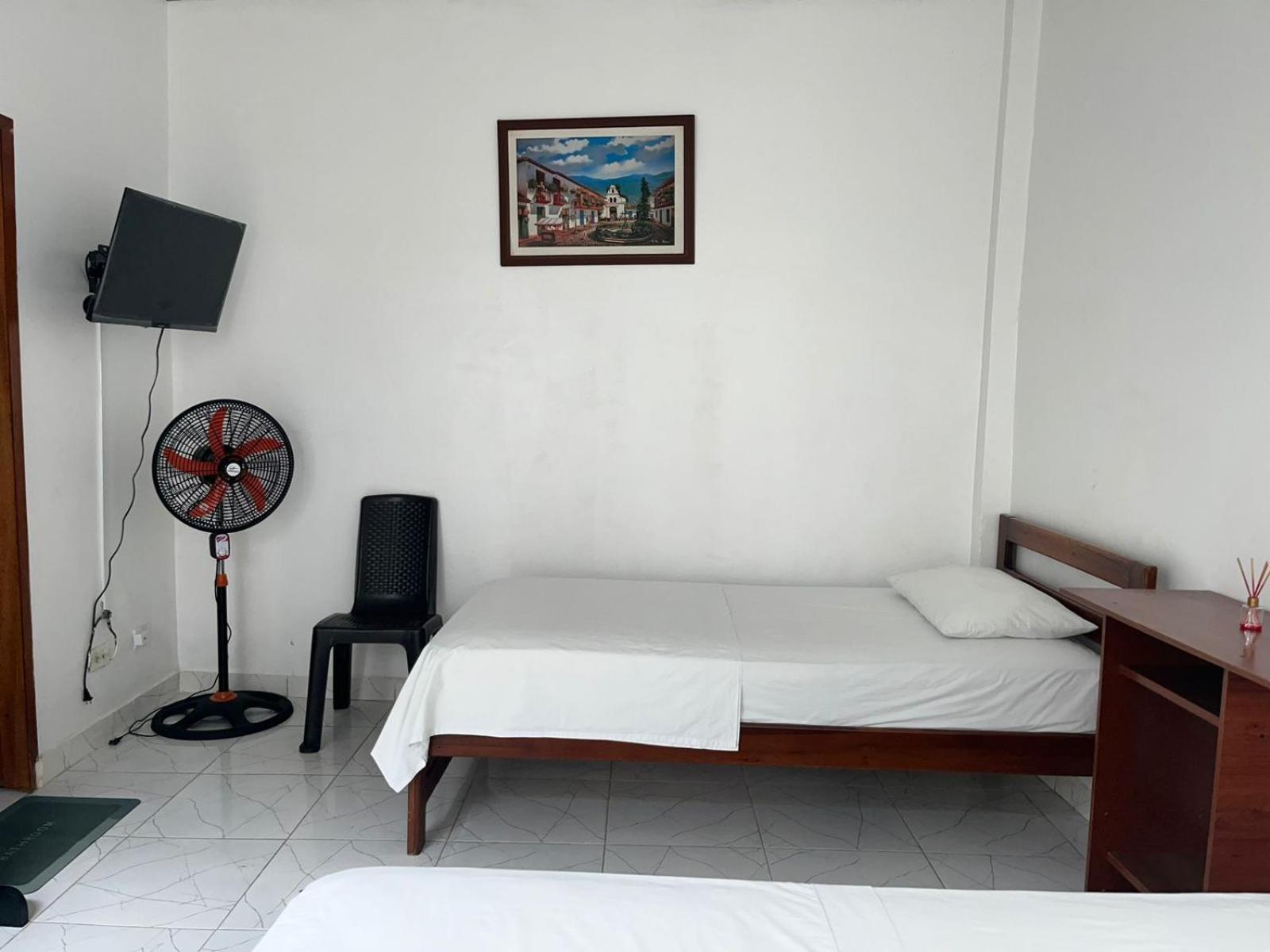 Hotel Heliconias Leticia Buitenkant foto