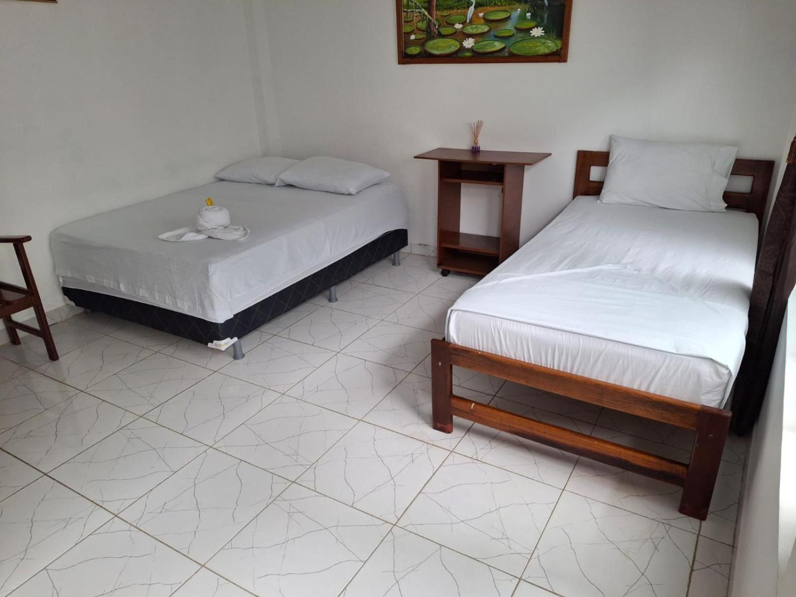 Hotel Heliconias Leticia Buitenkant foto