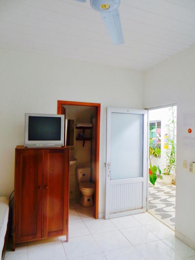 Hotel Heliconias Leticia Buitenkant foto