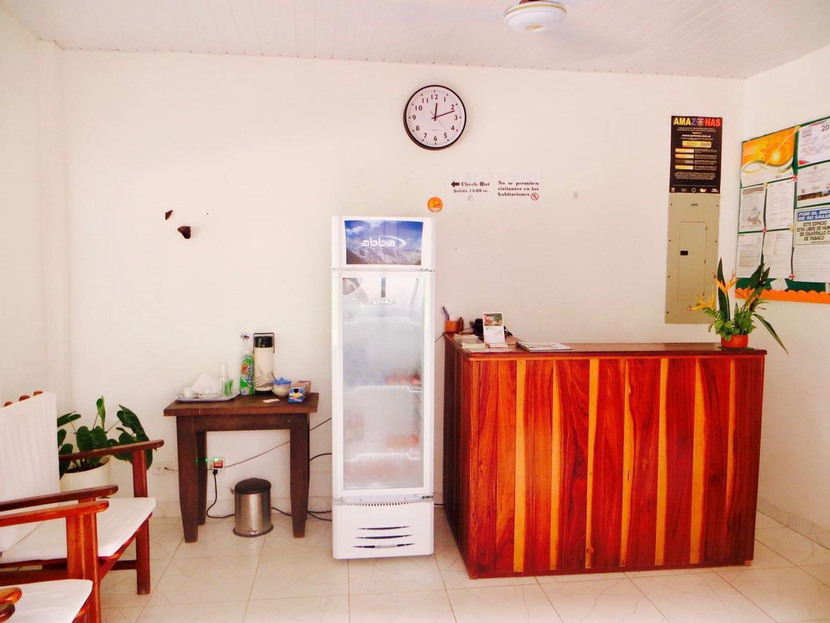 Hotel Heliconias Leticia Buitenkant foto